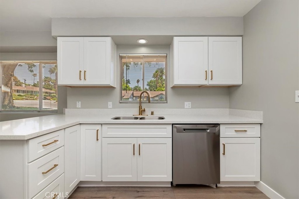 2111 Elsinore Road Riverside, CA 92506 - Photo 25 of 42