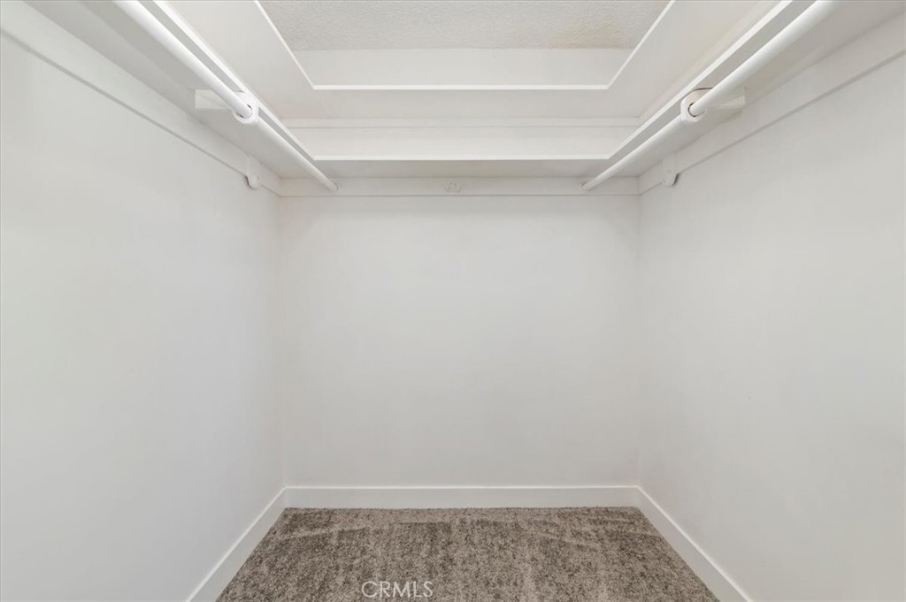 2111 Elsinore Road Riverside, CA 92506 - Photo 36 of 42