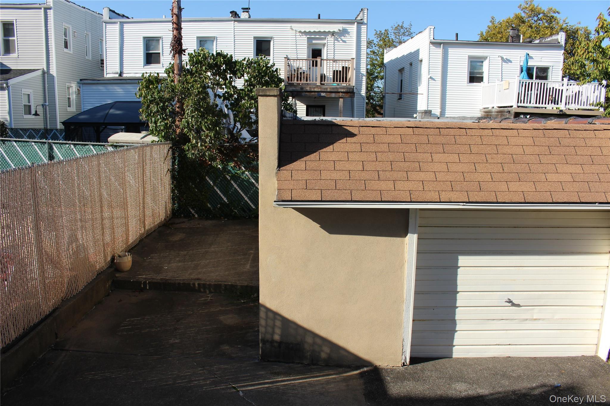 2973 Harding Avenue Bronx, NY 10465 - Photo 12 of 27