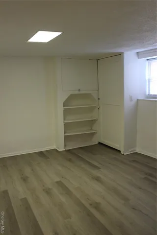 $985,000 | 2973 Harding Avenue | Throgs Neck