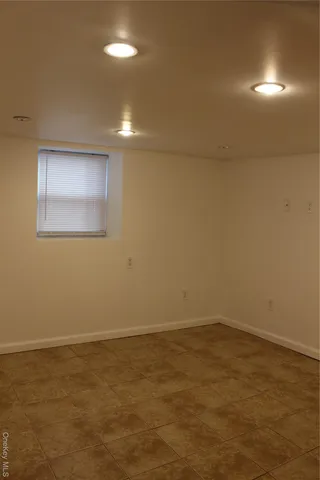 $985,000 | 2973 Harding Avenue | Throgs Neck