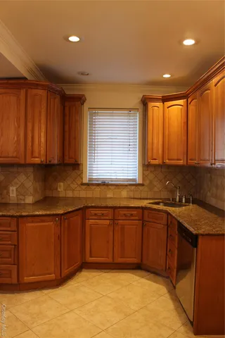 $985,000 | 2973 Harding Avenue | Throgs Neck