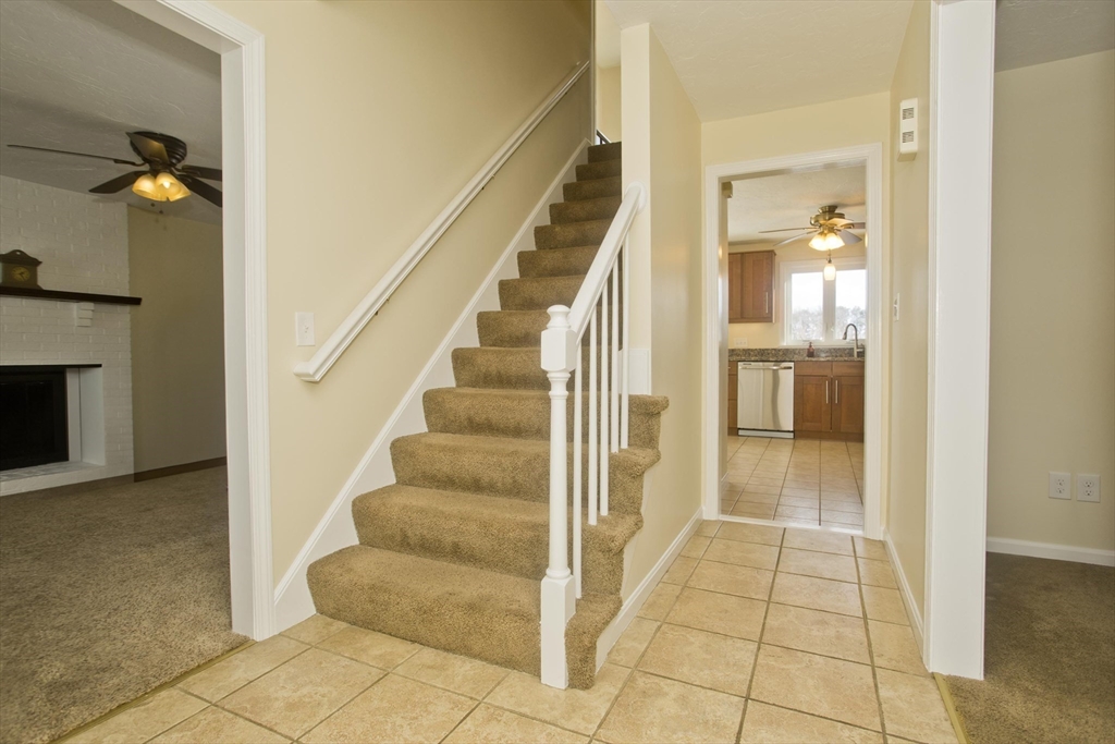 11 Bellingham Road Blackstone, MA 01504 - Photo 12 of 36