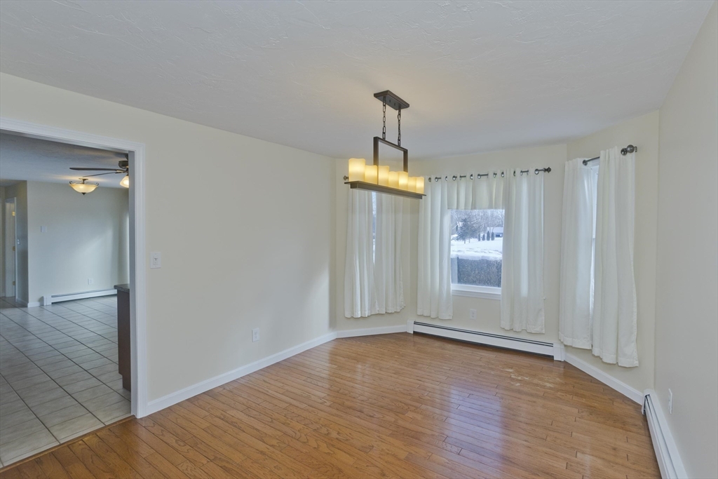 11 Bellingham Road Blackstone, MA 01504 - Photo 16 of 36