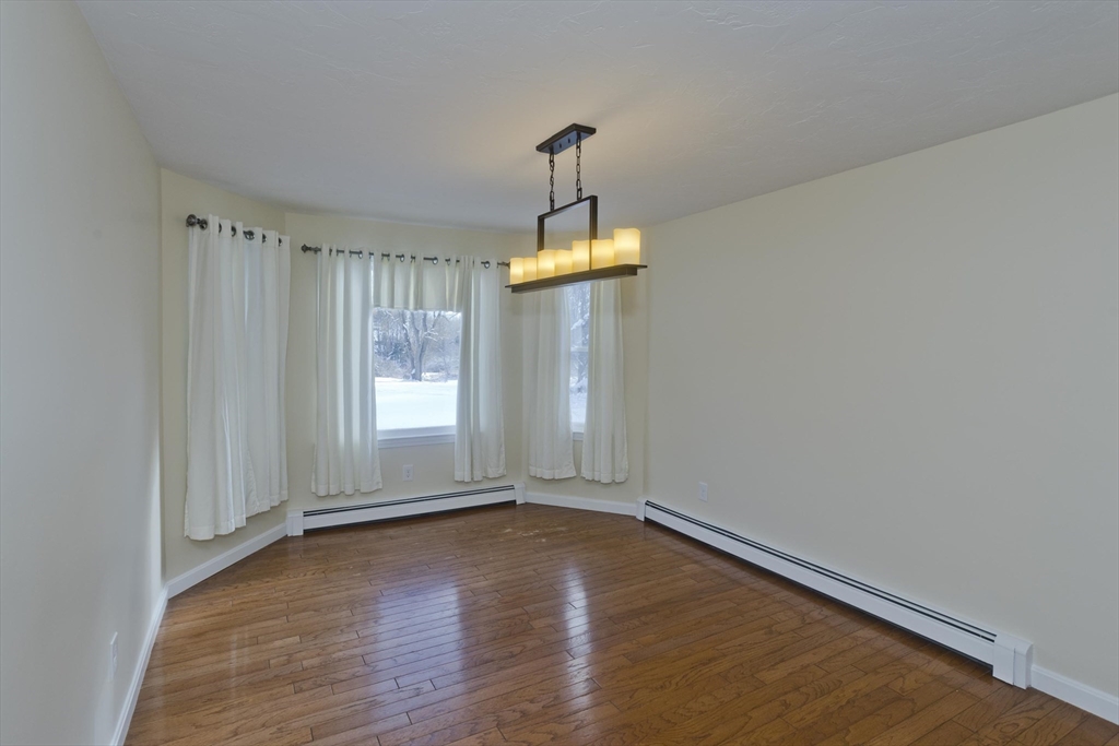 11 Bellingham Road Blackstone, MA 01504 - Photo 17 of 36