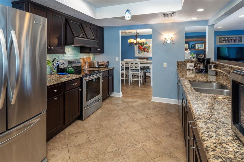 1392 Southwest Seahawk Way Palm City, FL 34990 - Photo 17 of 47