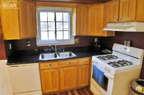 5394 West Ray Road Linden, MI 48451 - Photo 6 of 26 20423597-5.JPG
