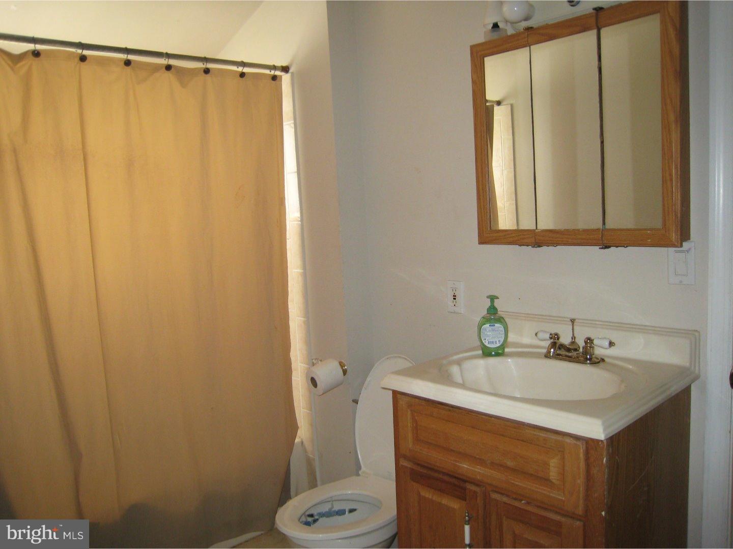 2830 Newberry Road Philadelphia, PA 19154 - Photo 9 of 14 Gallery Image 9