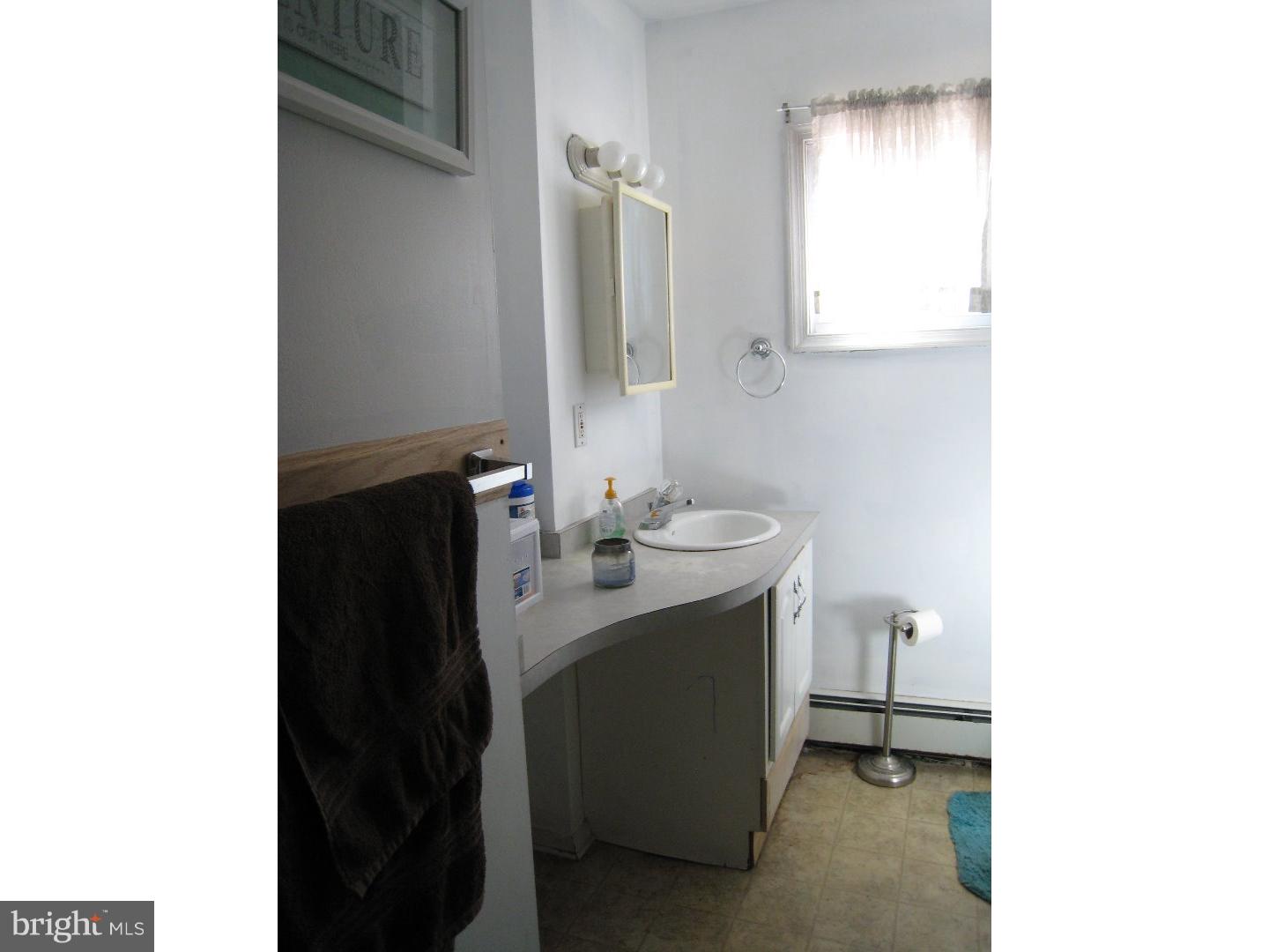 2830 Newberry Road Philadelphia, PA 19154 - Photo 10 of 14 Gallery Image 10