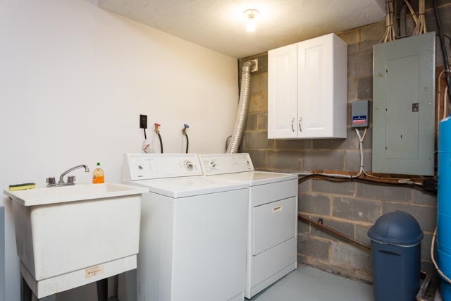 2146 Strawderman Road Mathias, WV 26812 - Photo 10 of 20 a utility room with dryer and washer