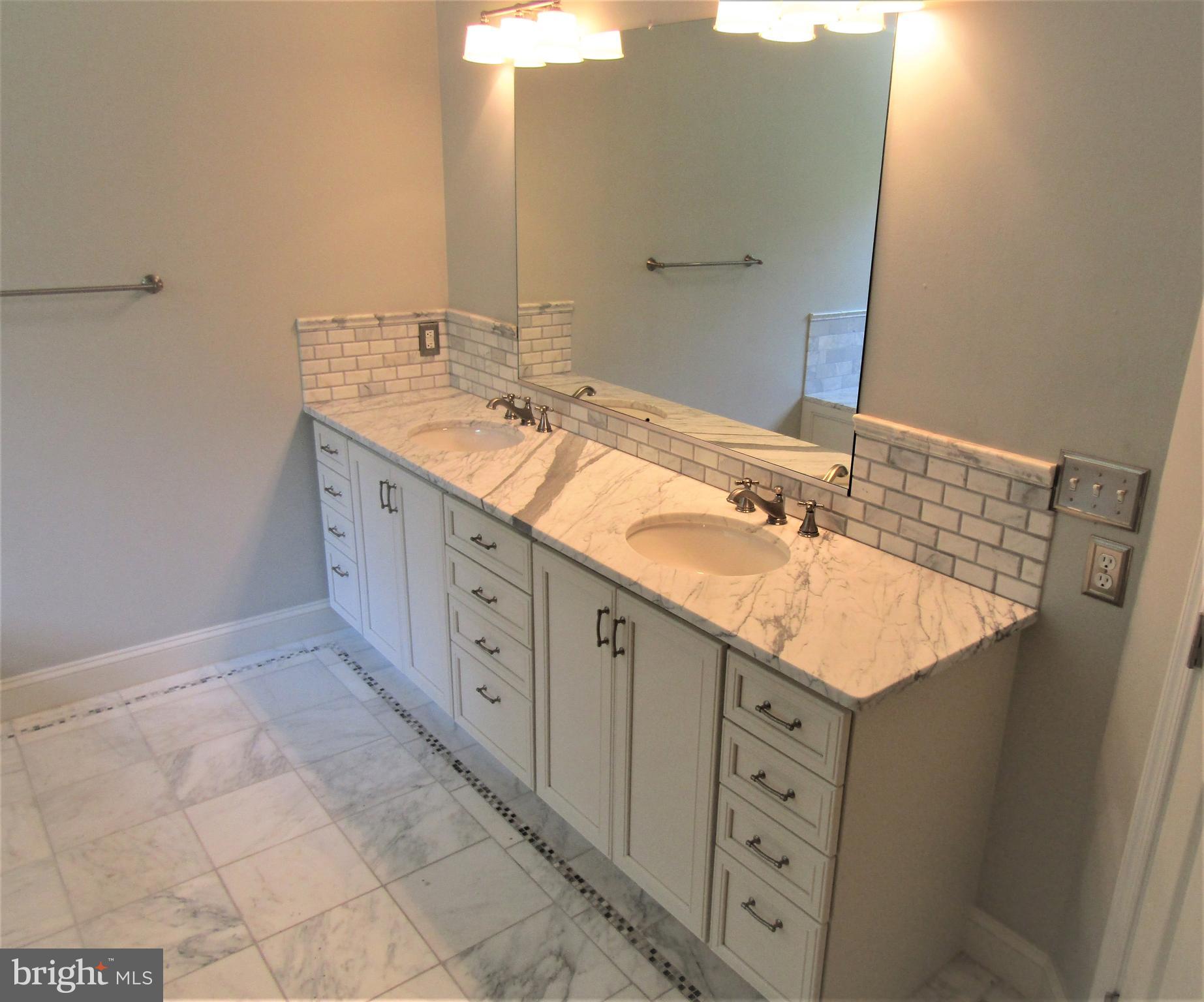 1412 Bay Head Road Annapolis, MD 21409 - Photo 28 of 52 Dual Sink Vanity