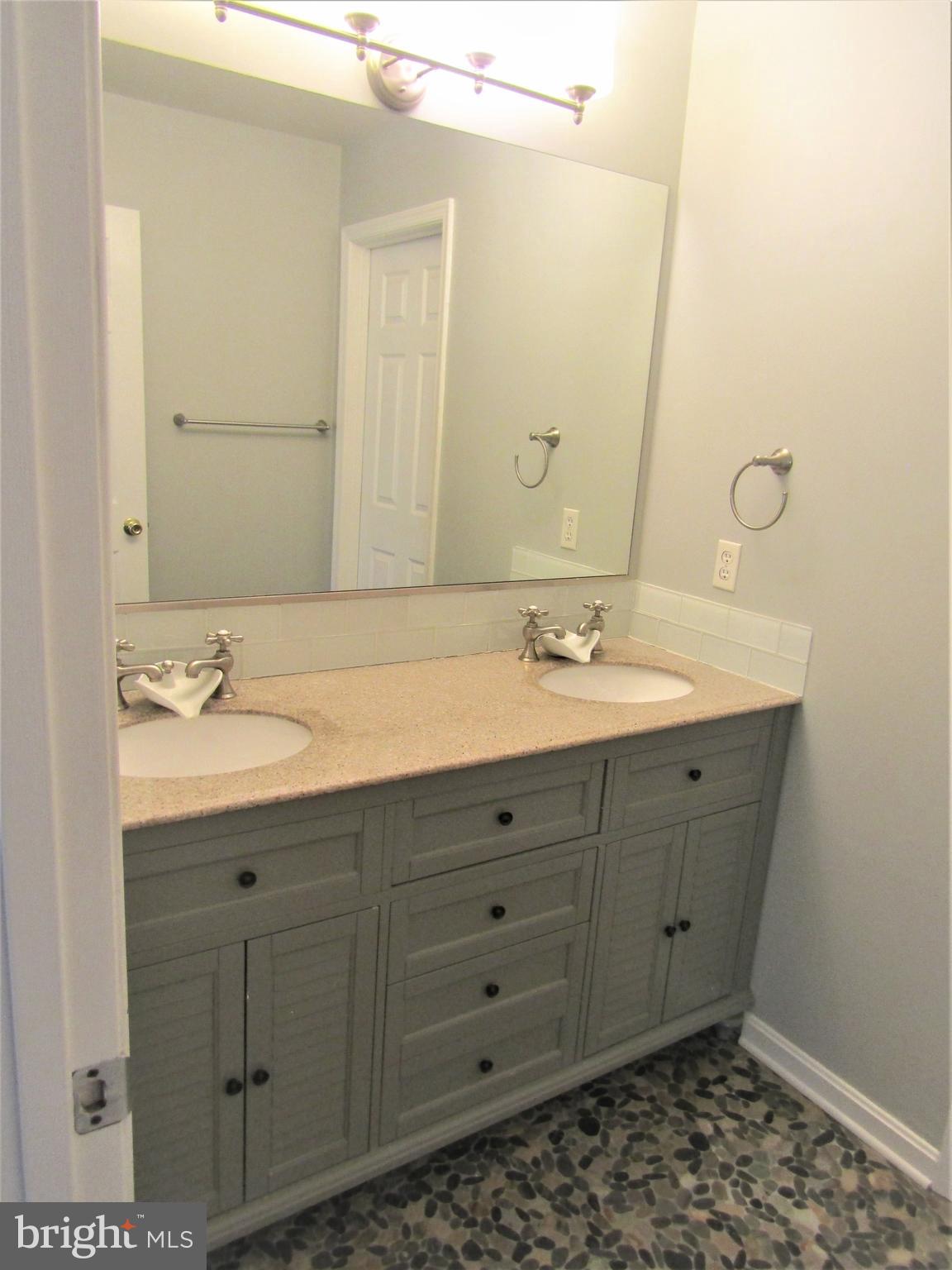 1412 Bay Head Road Annapolis, MD 21409 - Photo 34 of 52 Gallery Image 34