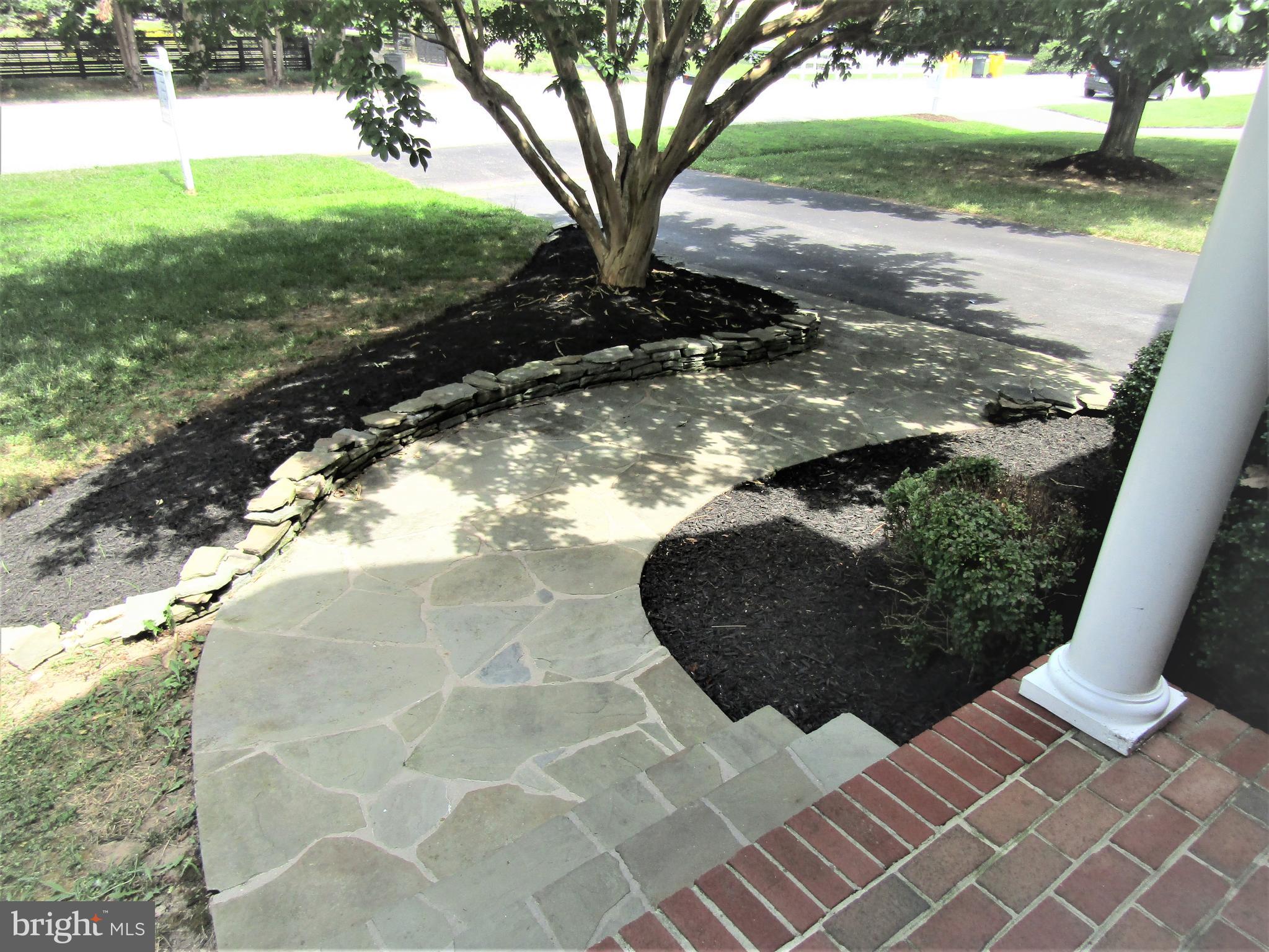 1412 Bay Head Road Annapolis, MD 21409 - Photo 42 of 52 Slate Front Sidewalk