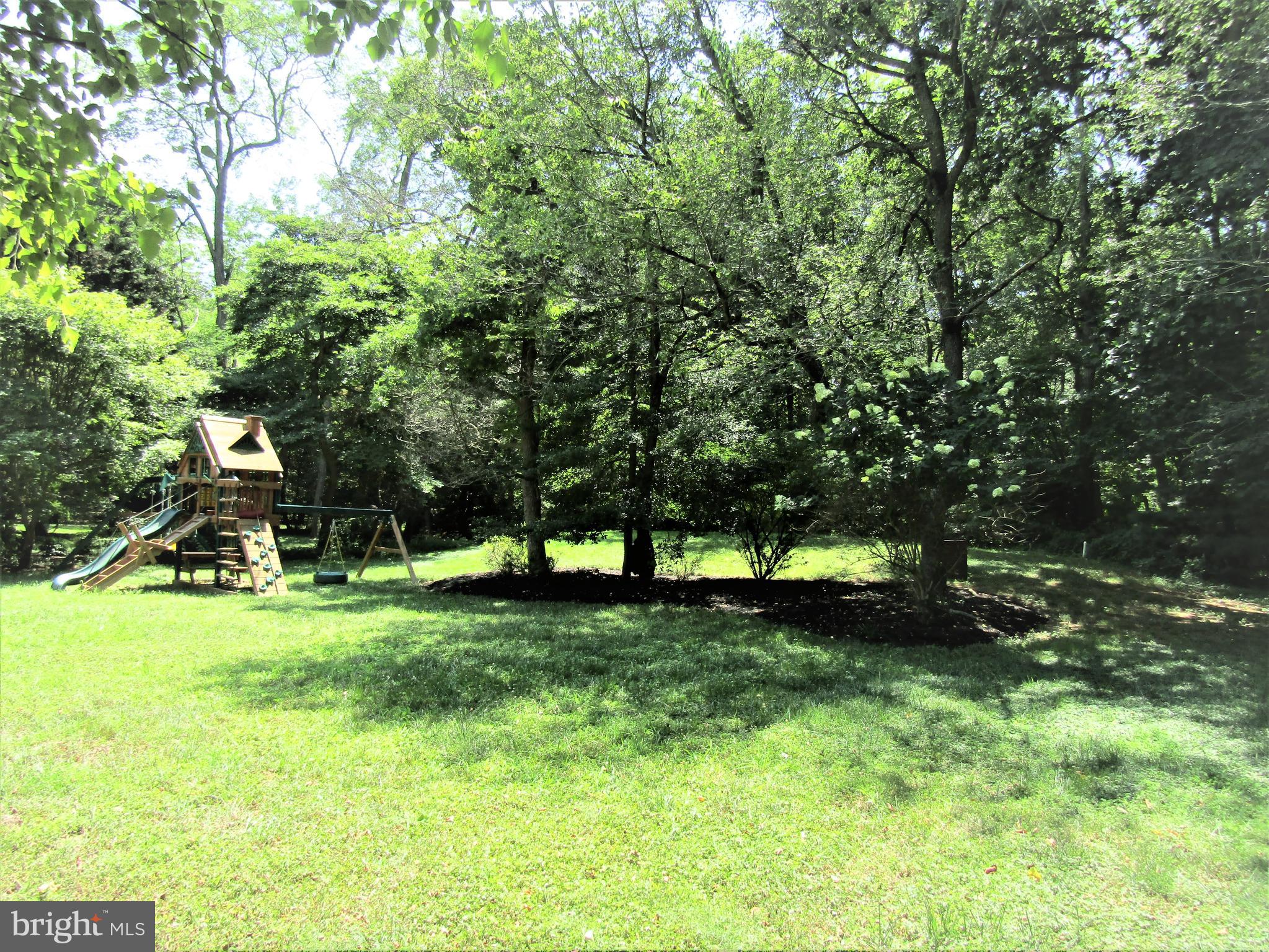 1412 Bay Head Road Annapolis, MD 21409 - Photo 51 of 52 Spacious Back Yard