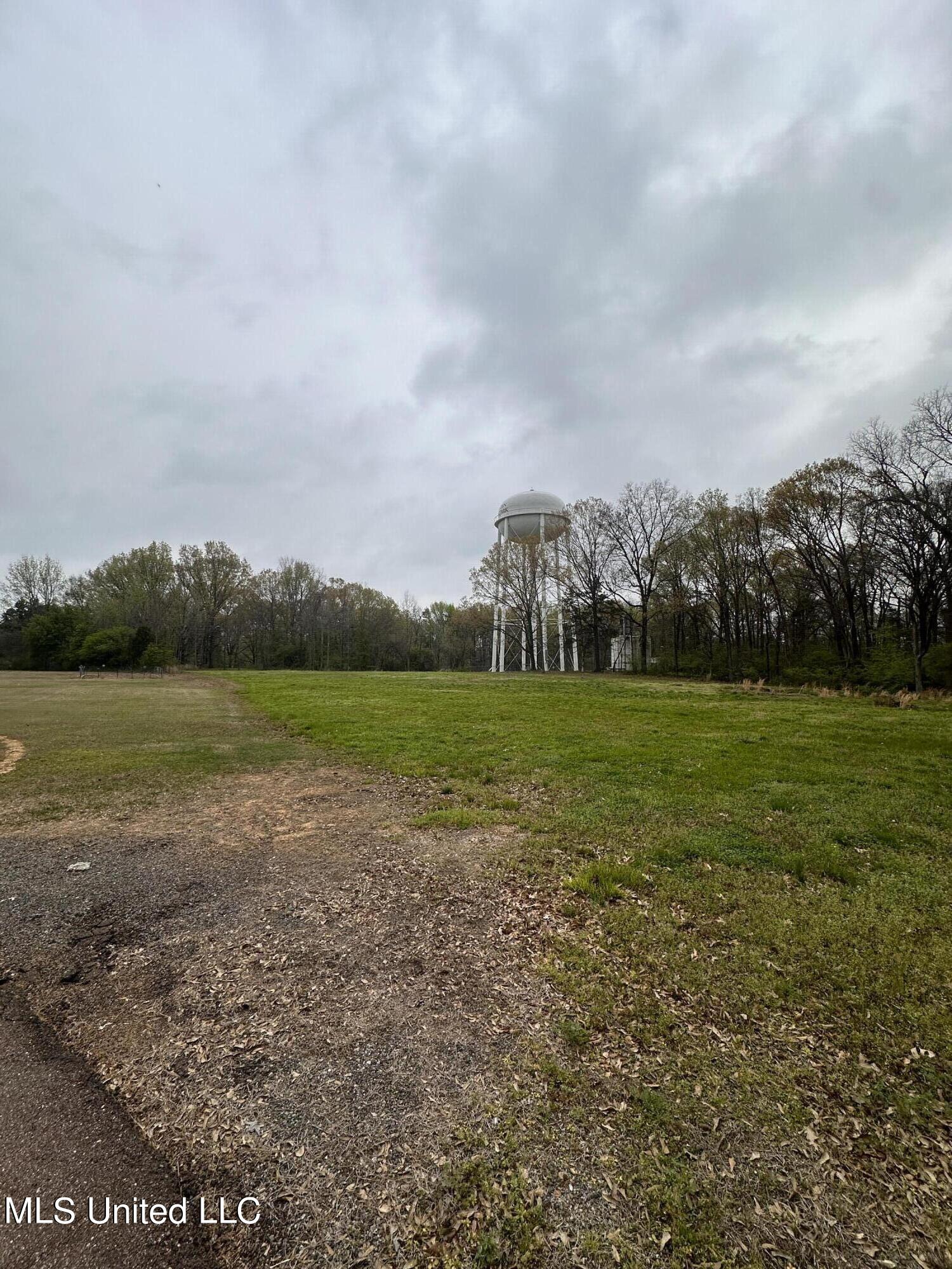 Banks Road Southaven, MS 38672 - Photo 1 of 4 IMG_9125