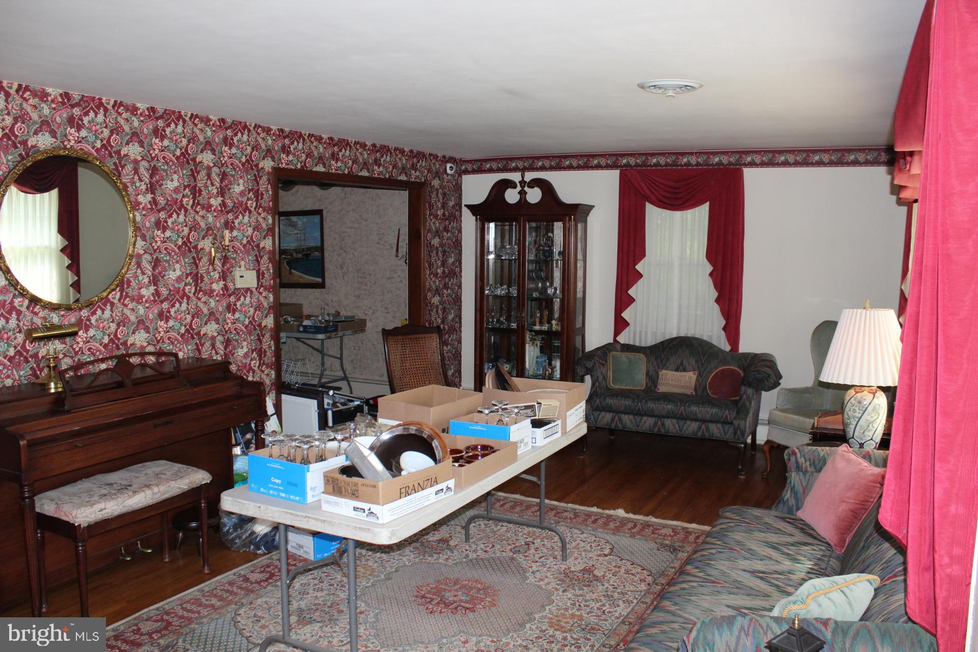 1663 County Line Road Bechtelsville, PA 19505 - Photo 11 of 37 Gallery Image 11