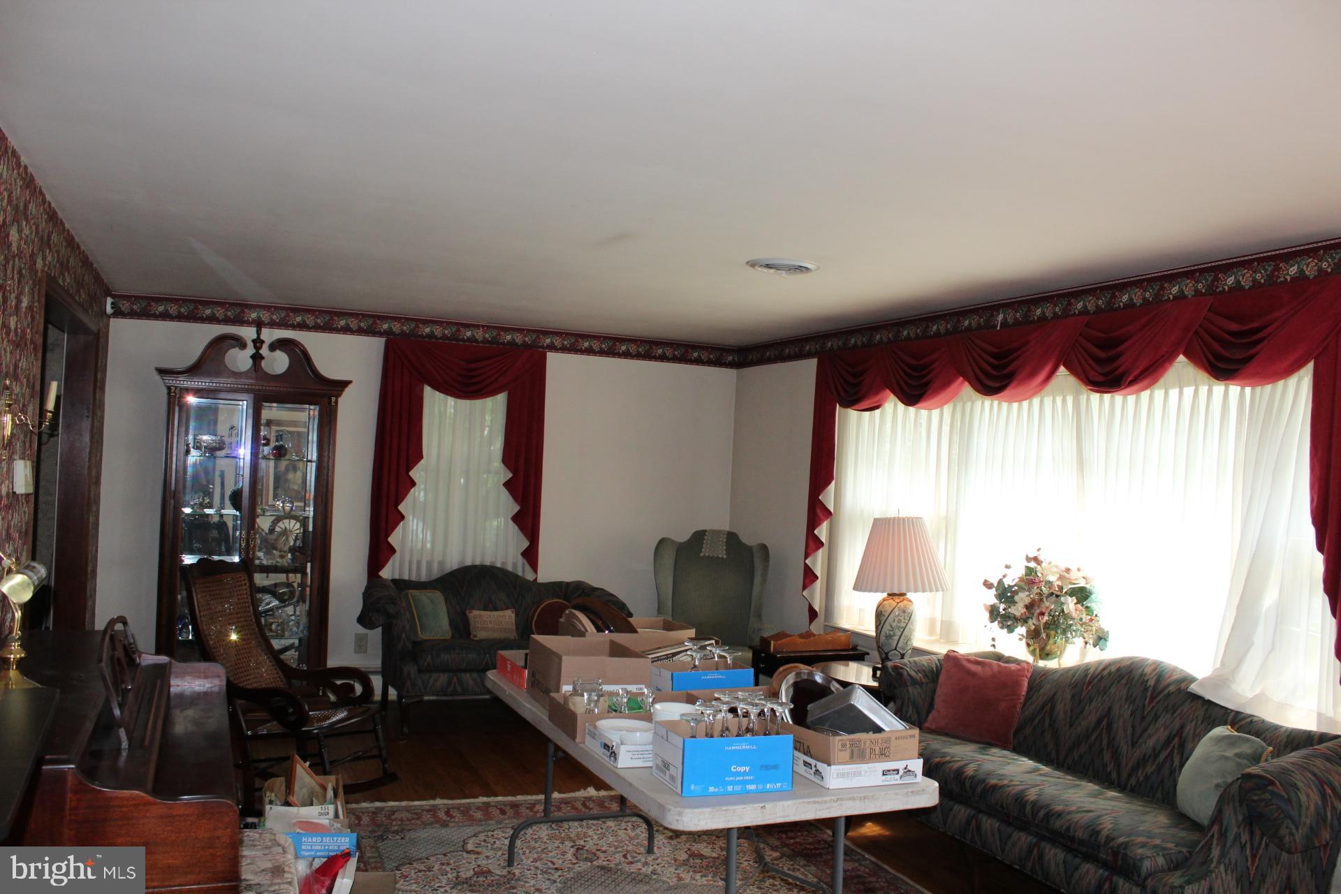 1663 County Line Road Bechtelsville, PA 19505 - Photo 12 of 37 Gallery Image 12