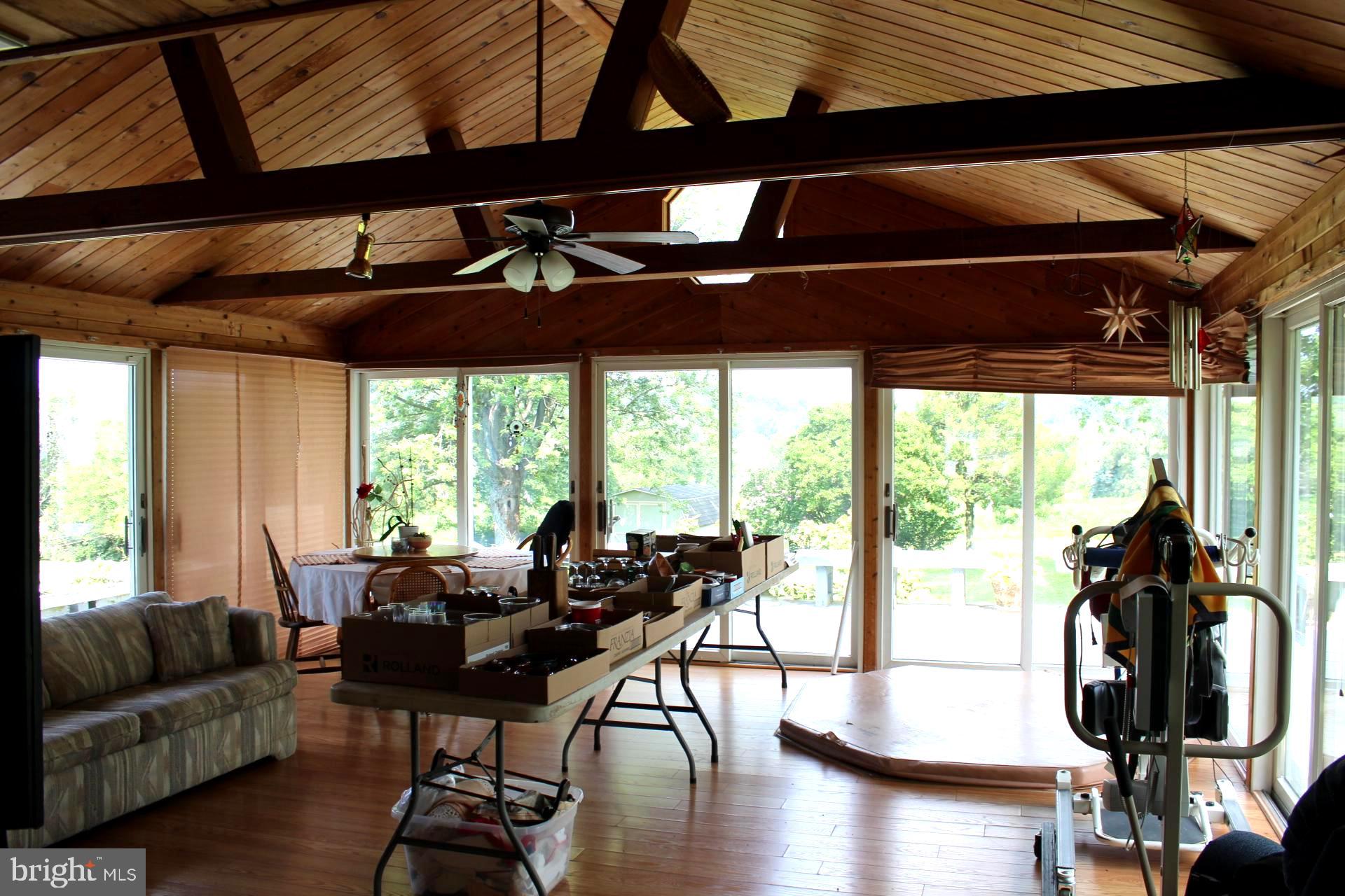 1663 County Line Road Bechtelsville, PA 19505 - Photo 17 of 37 Gallery Image 17