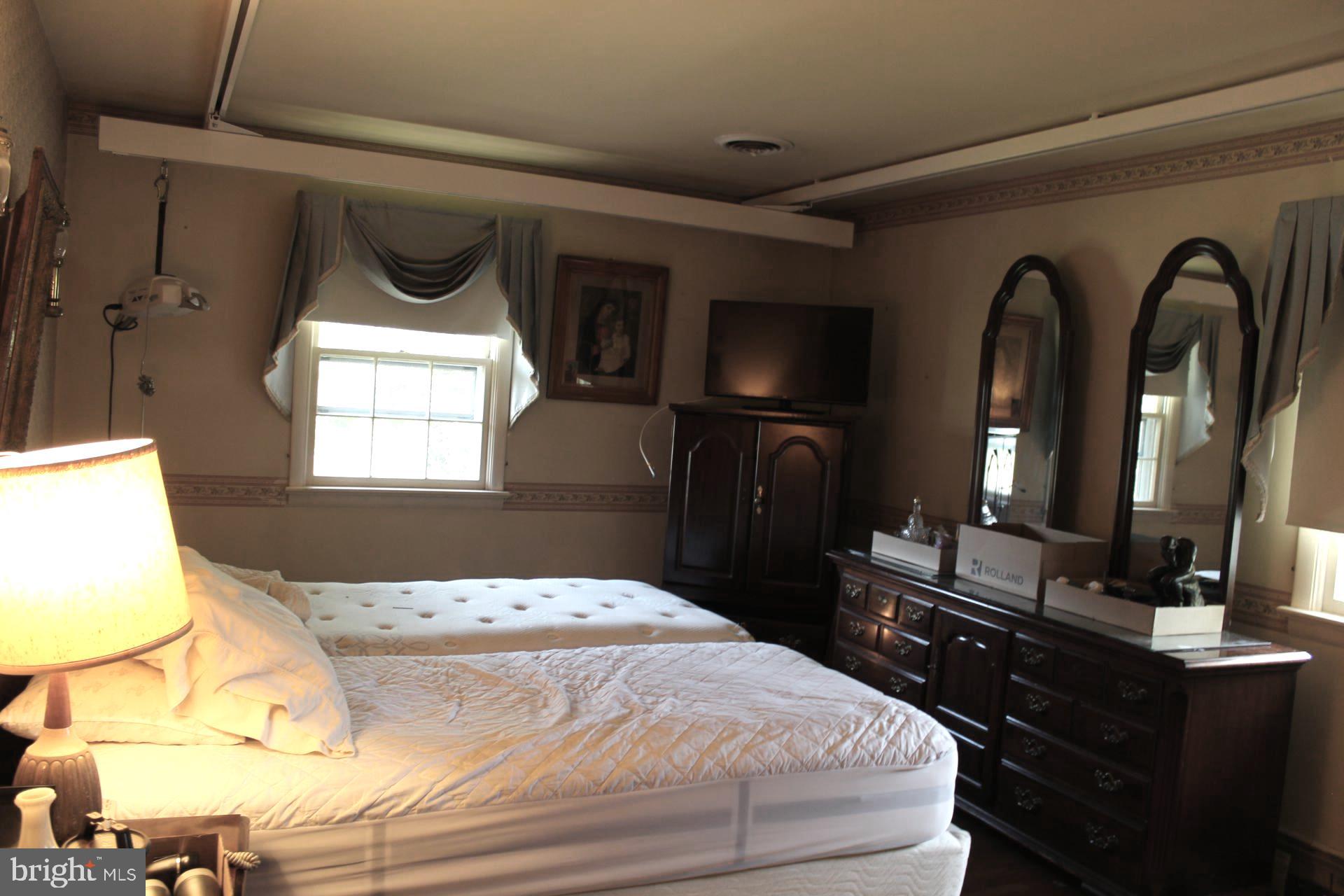 1663 County Line Road Bechtelsville, PA 19505 - Photo 23 of 37 Gallery Image 23