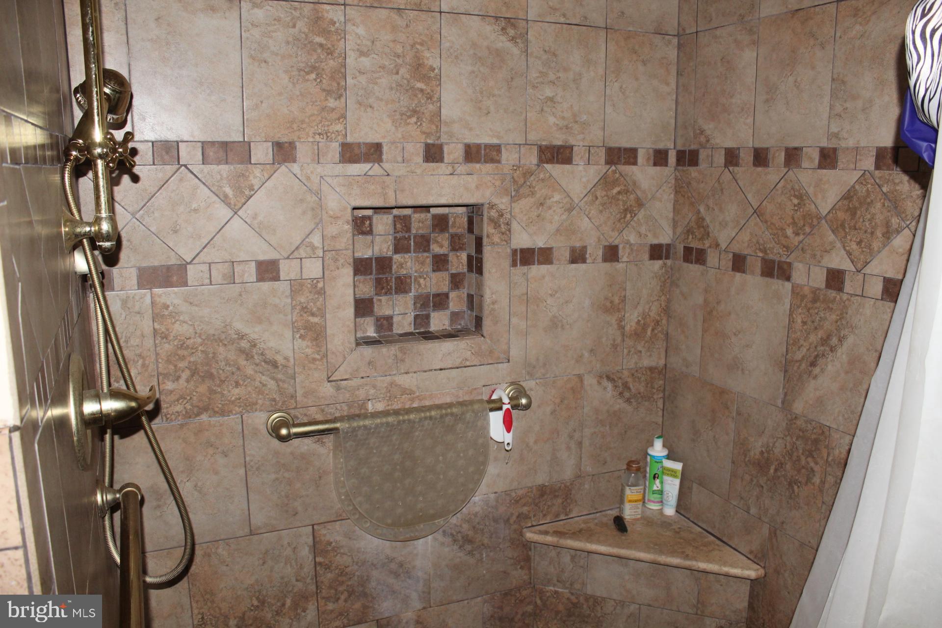 1663 County Line Road Bechtelsville, PA 19505 - Photo 29 of 37 Gallery Image 29