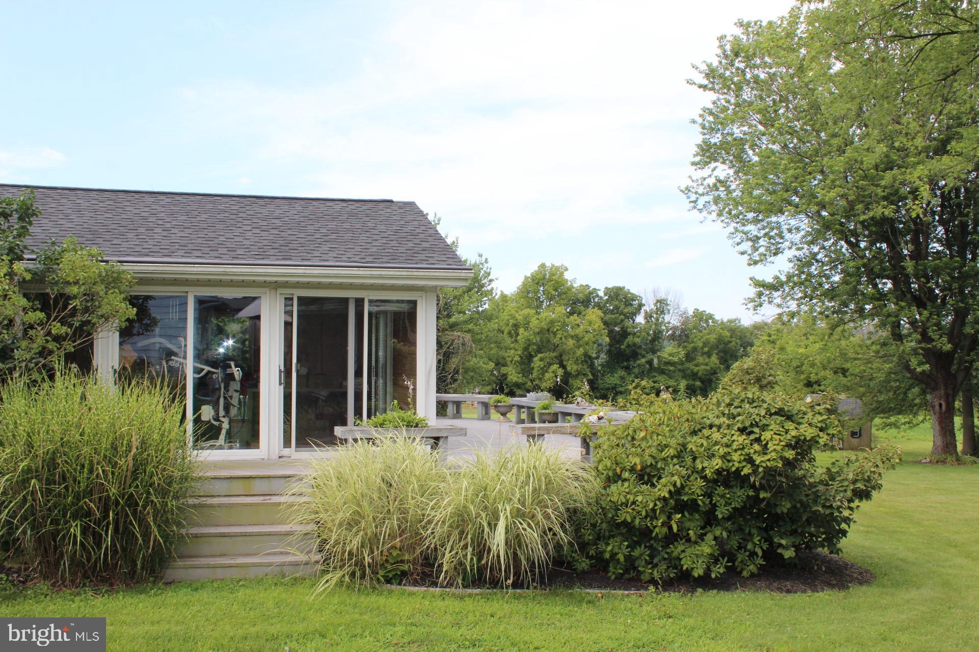 1663 County Line Road Bechtelsville, PA 19505 - Photo 6 of 37 Gallery Image 6