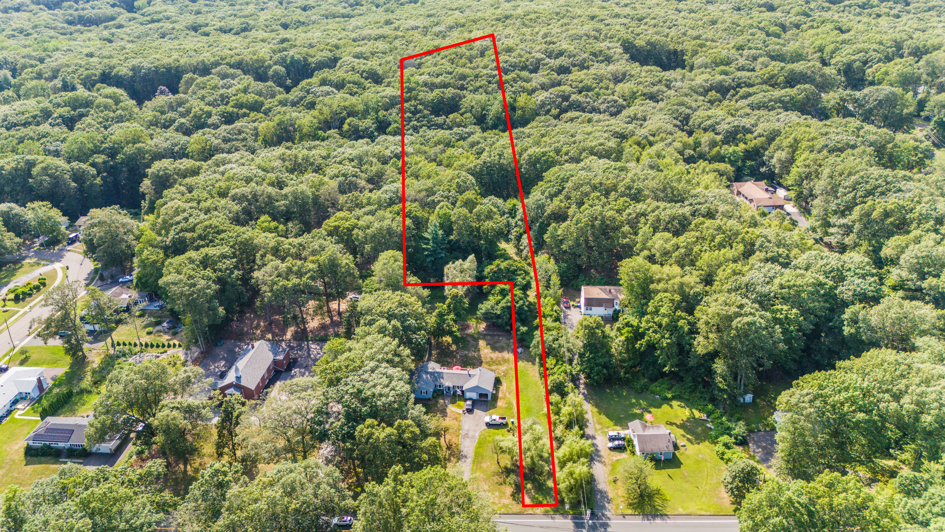 1378 Shepard Avenue Hamden, CT 06518 - Photo 3 of 15 a view of a garden