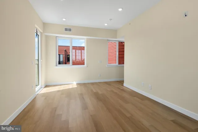 $1,695 | 1701 South 4th Street, Unit 407, Philadelphia, PA 19148