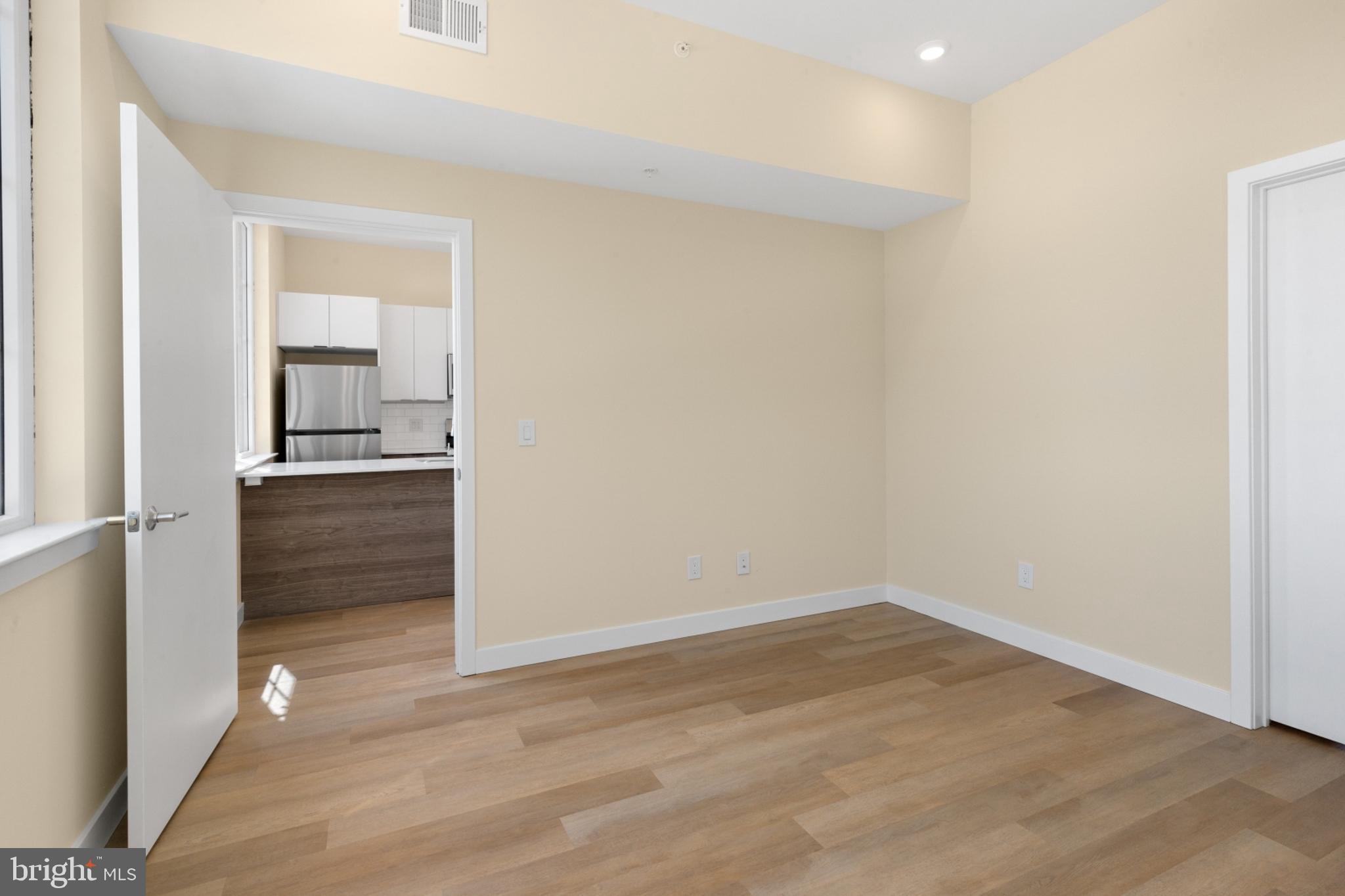 1701 South 4th Street, Unit 407 Philadelphia, PA 19148 - Photo 14 of 31