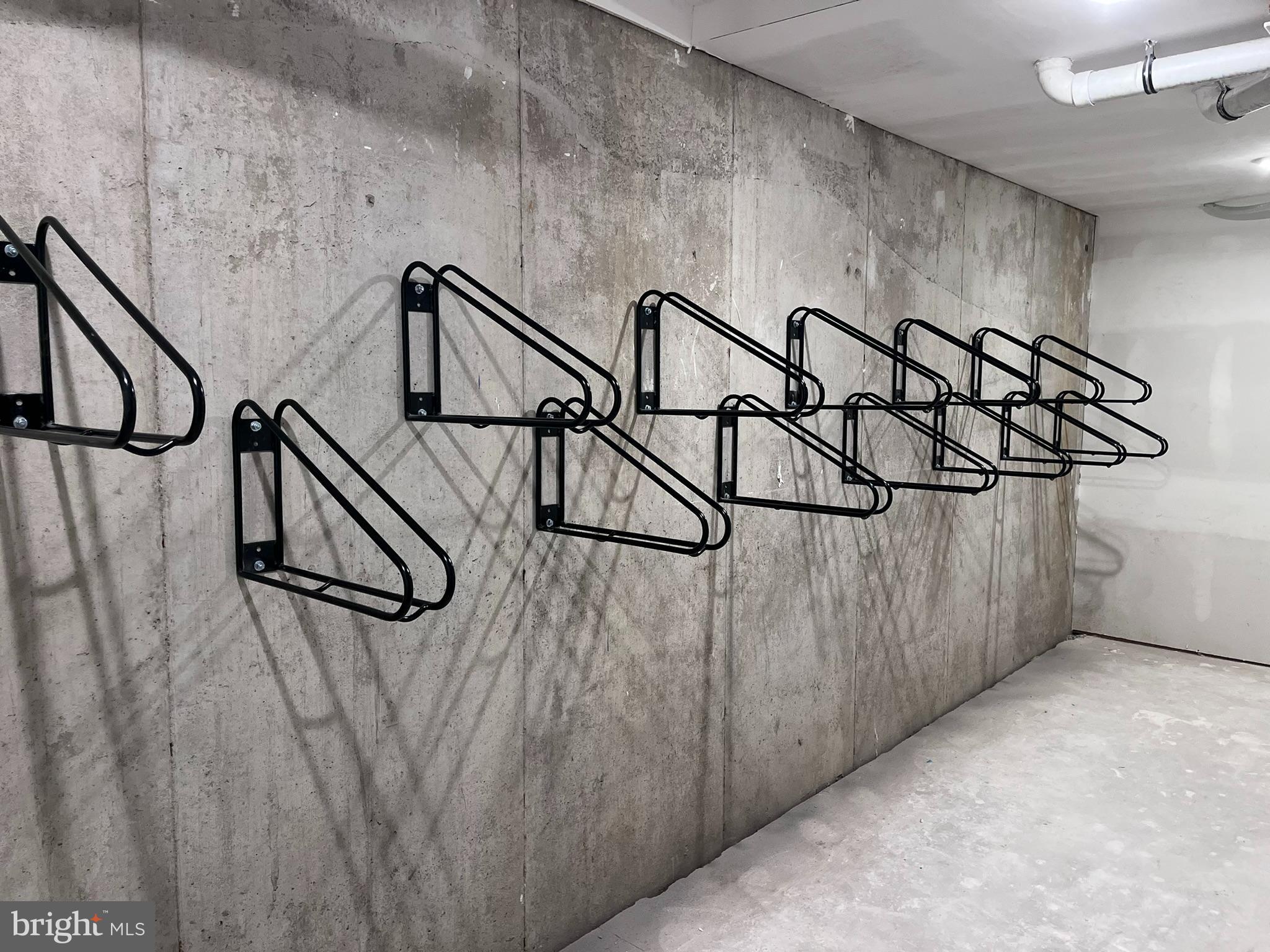 1701 South 4th Street, Unit 407 Philadelphia, PA 19148 - Photo 22 of 31 a view of entryway