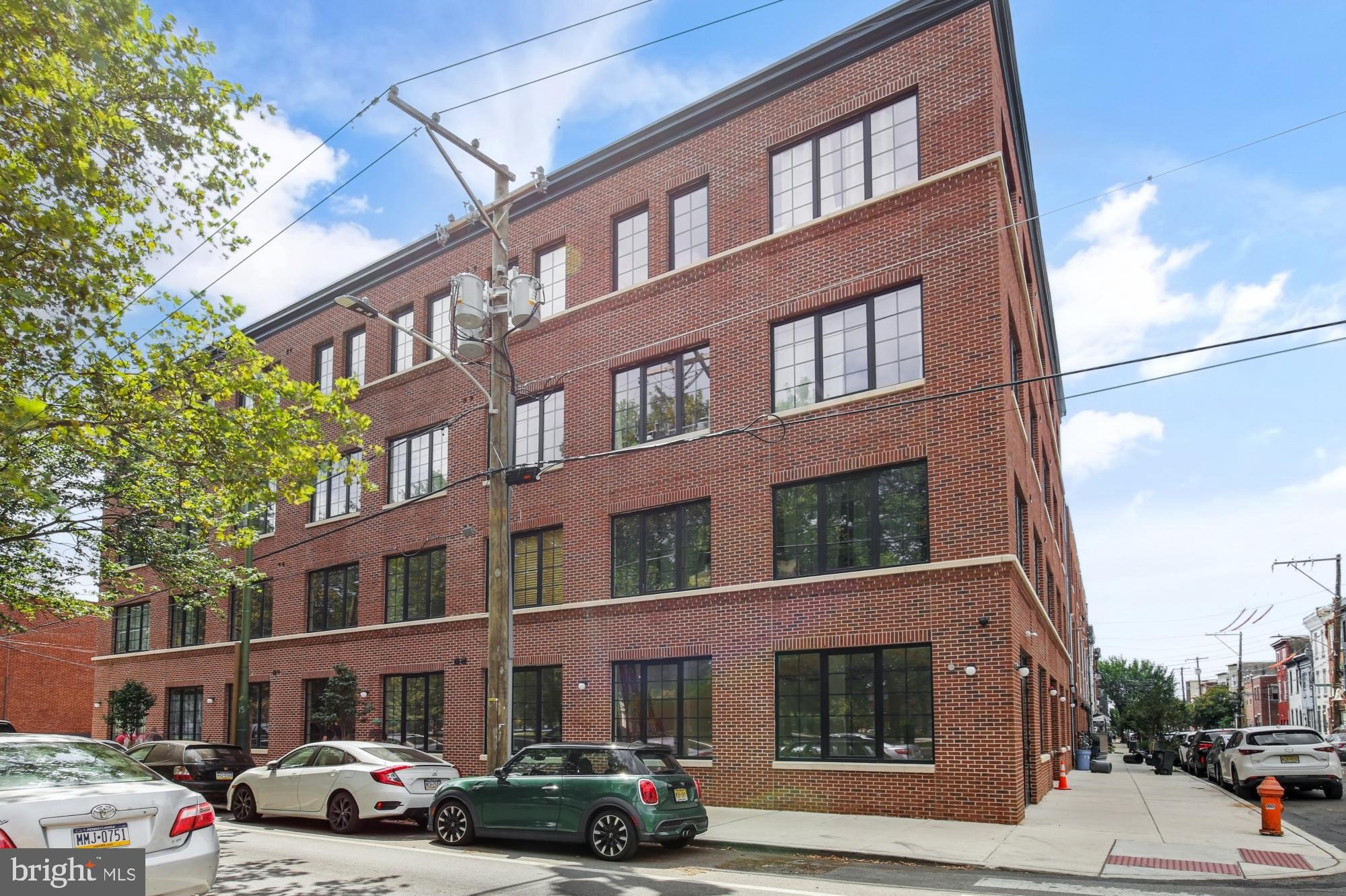 1701 South 4th Street, Unit 407 Philadelphia, PA 19148 - Photo 24 of 31 a building view