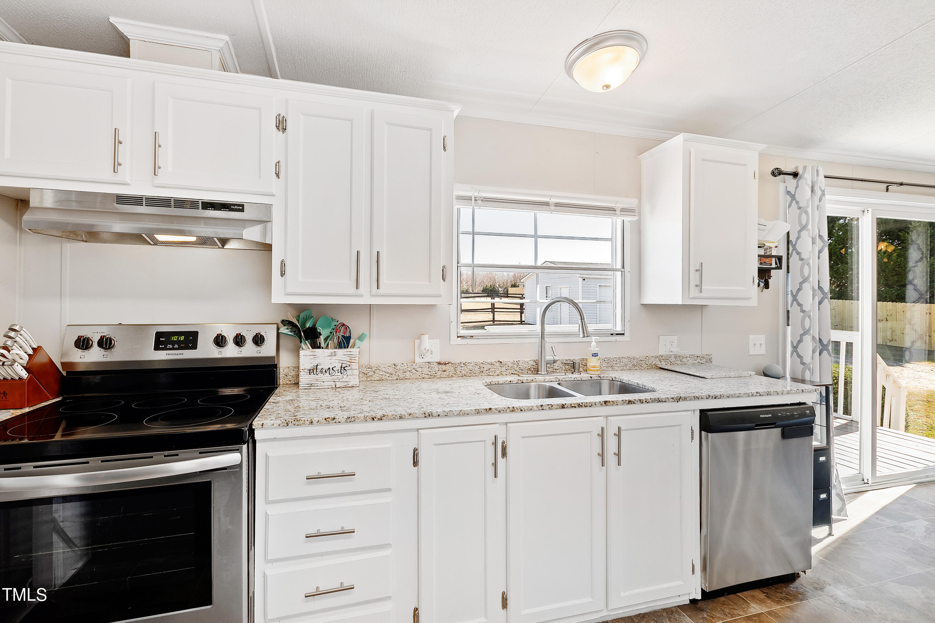 10976 Highway 222 Middlesex, NC 27557 - Photo 12 of 42 Kitchen 6