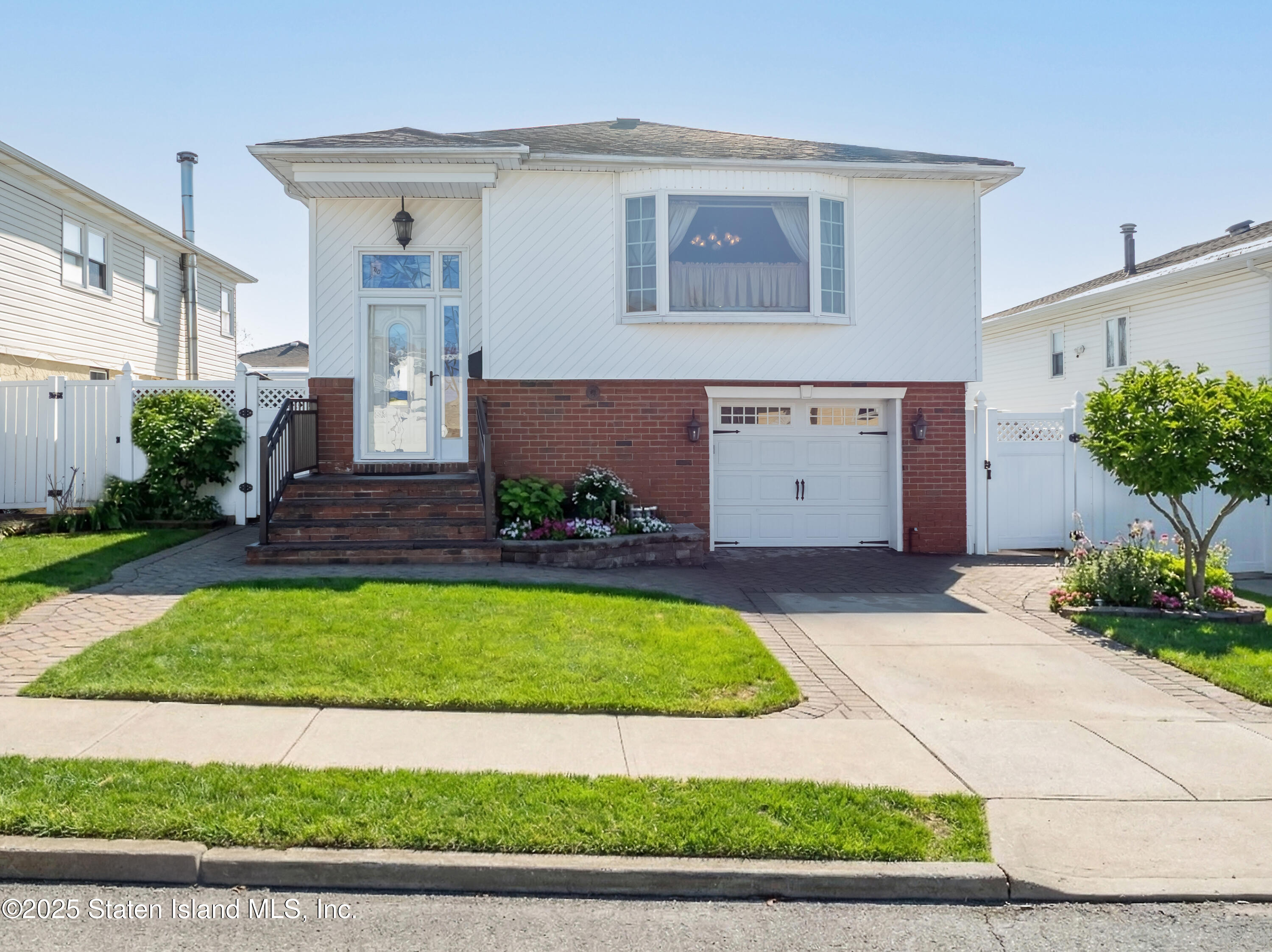 710 Rathbun Avenue Staten Island, NY 10312 - Photo 1 of 15 Front of Home