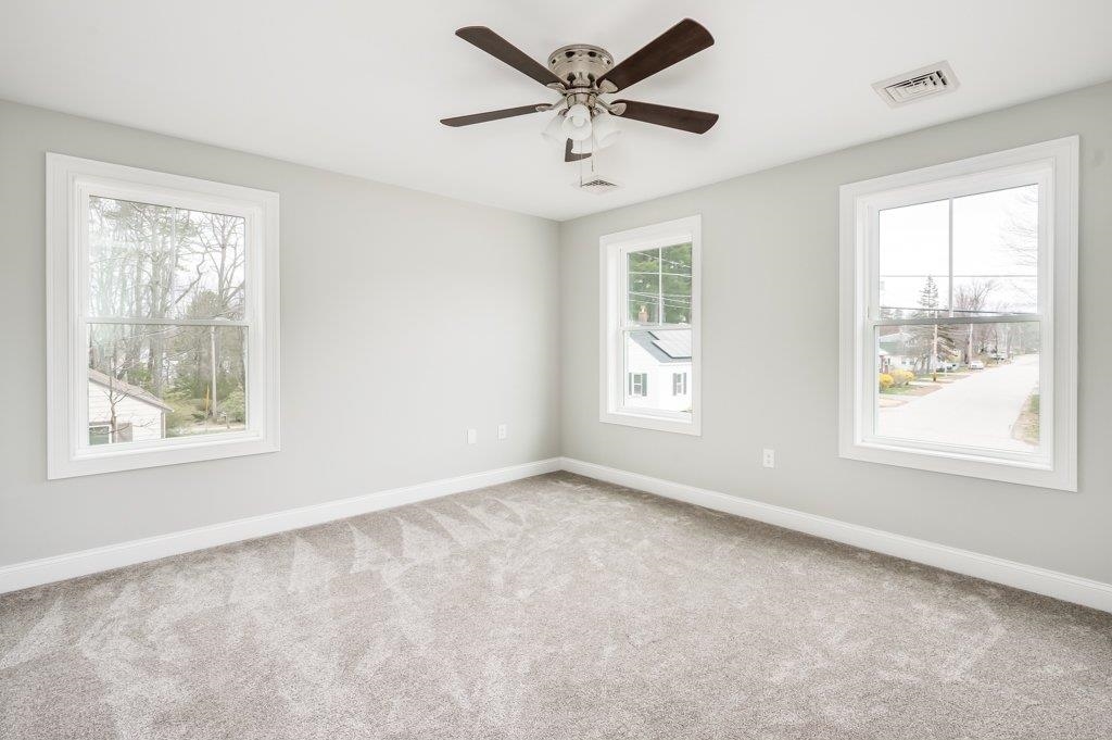 10 Coleman Street Rochester, NH 03867 - Photo 12 of 26
