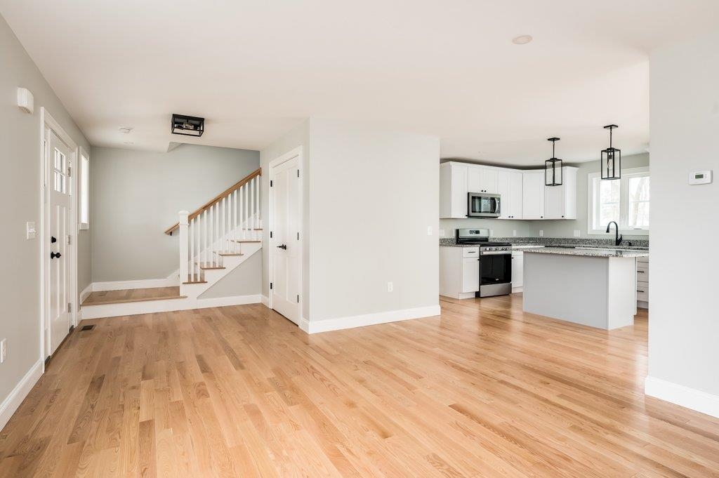 10 Coleman Street Rochester, NH 03867 - Photo 25 of 26