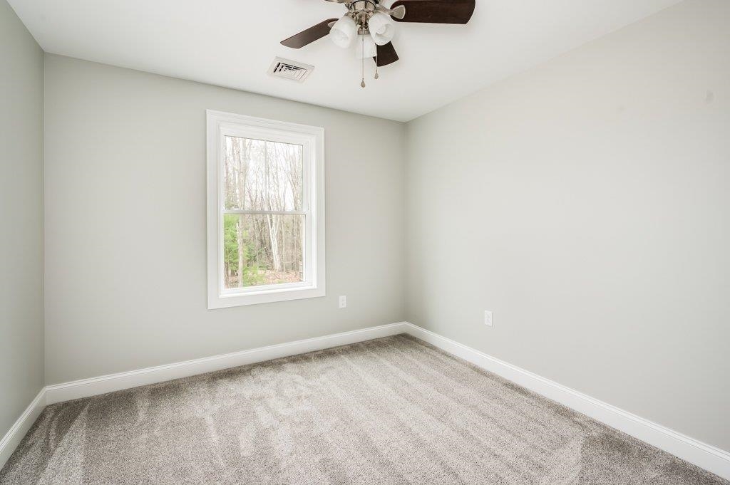 10 Coleman Street Rochester, NH 03867 - Photo 8 of 26