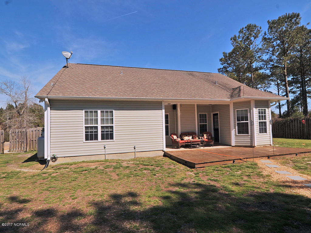 207 Contrail Road Hampstead, NC 28443 - Photo 18 of 21 207 Contrail- George-Back View