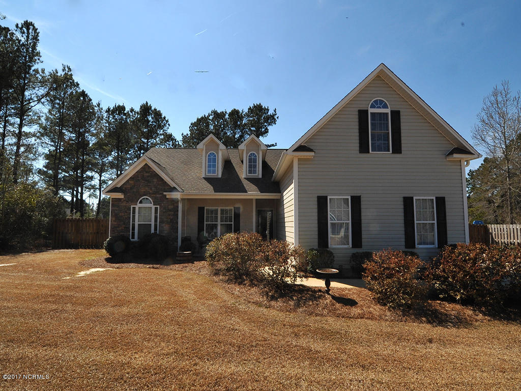 207 Contrail Road Hampstead, NC 28443 - Photo 4 of 21 207 Contrail Dr 3-Direct front view