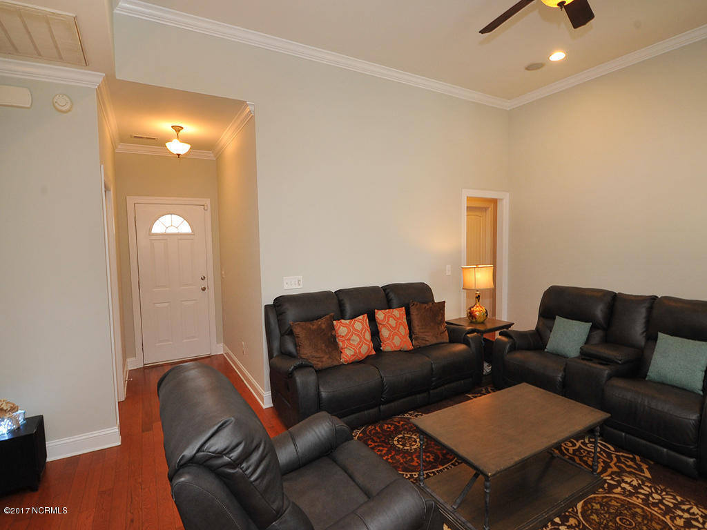 207 Contrail Road Hampstead, NC 28443 - Photo 6 of 21 207 Contrail-Family