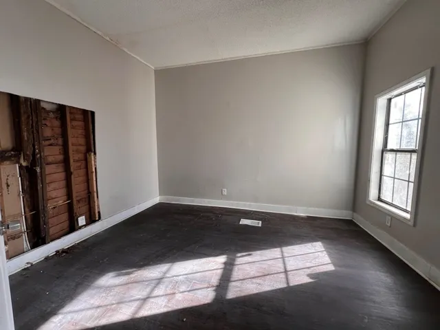 $129,900 | 1694 Walker Avenue, Memphis, TN 38114