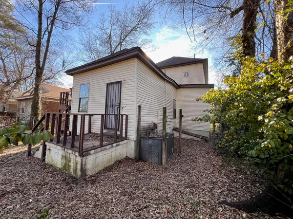 $129,900 | 1694 Walker Avenue, Memphis, TN 38114