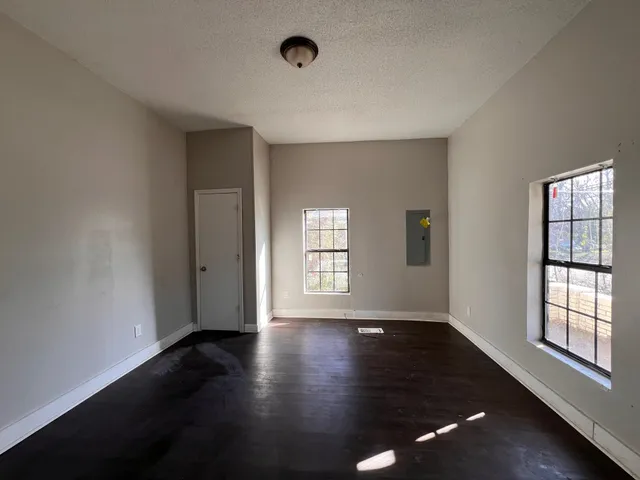 $129,900 | 1694 Walker Avenue, Memphis, TN 38114