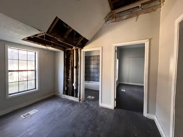 $129,900 | 1694 Walker Avenue, Memphis, TN 38114