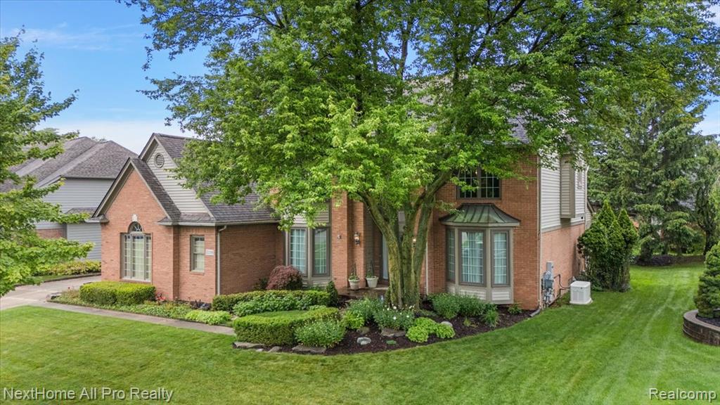 2116 Mapleridge Road Rochester Hills, MI 48309 - Photo 1 of 57