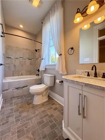 $4,500 | 3141 Laurel Street, New Orleans, LA 70115