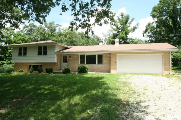 $345,000 | 29724 Allentown Road, Mackinaw, IL 61755