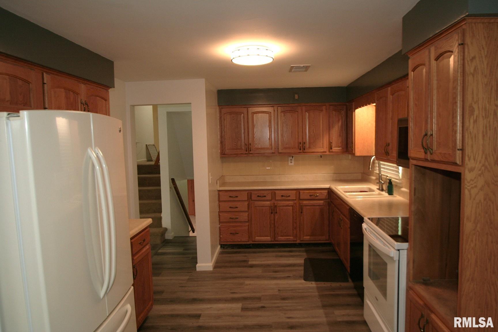 29724 Allentown Road Mackinaw, IL 61755 - Photo 11 of 42