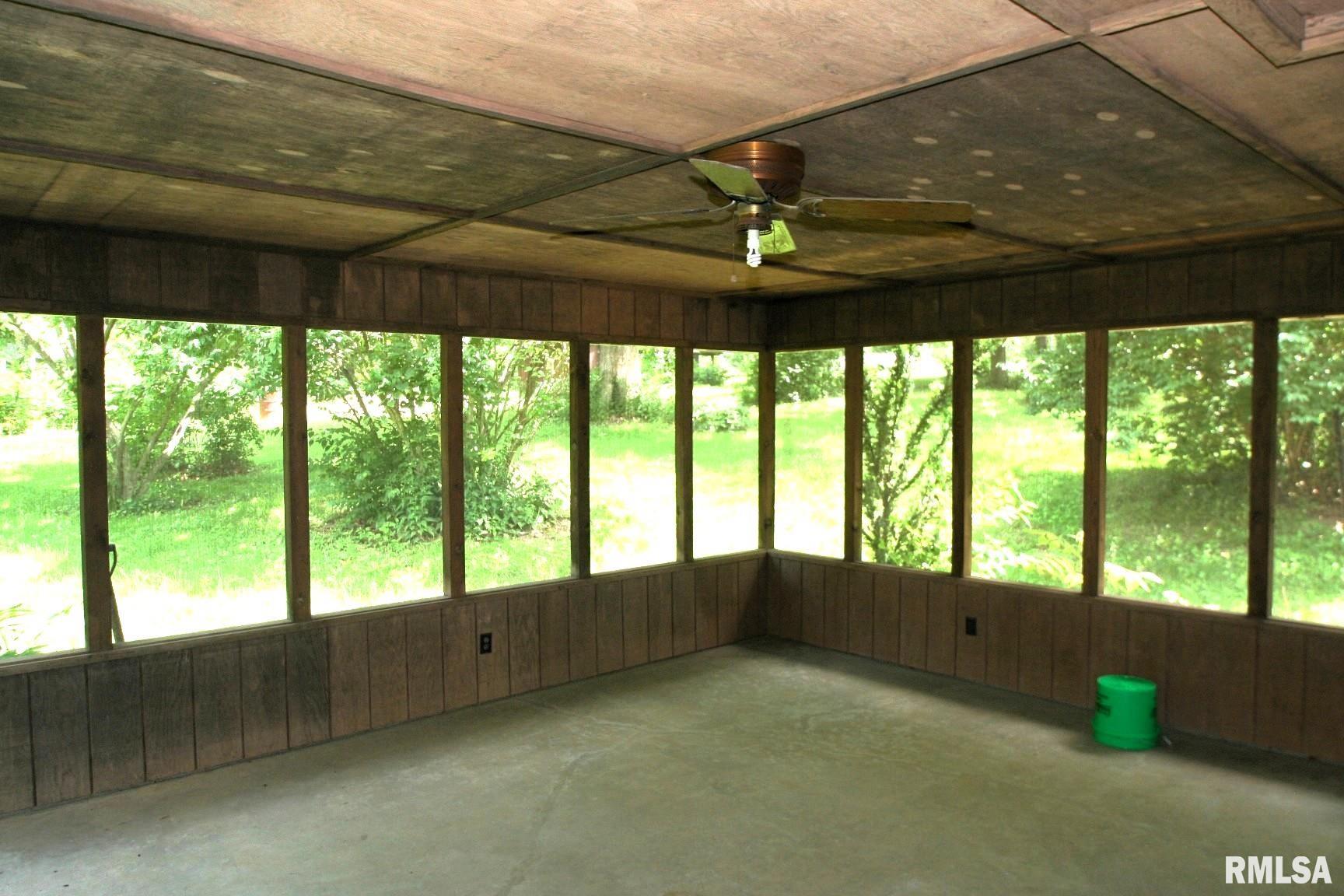 29724 Allentown Road Mackinaw, IL 61755 - Photo 4 of 42