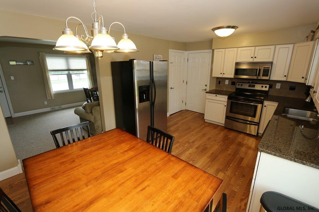 1135 Fort Hunter Road Rotterdam, NY 12303 - Photo 2 of 21 Photo 2