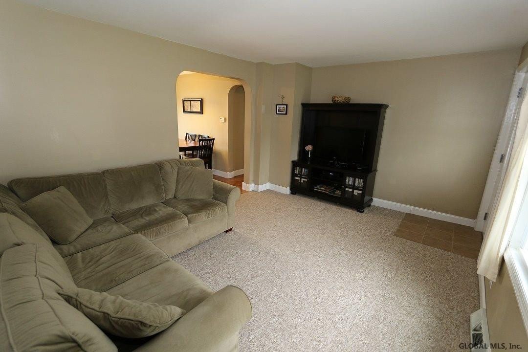 1135 Fort Hunter Road Rotterdam, NY 12303 - Photo 5 of 21 Photo 5
