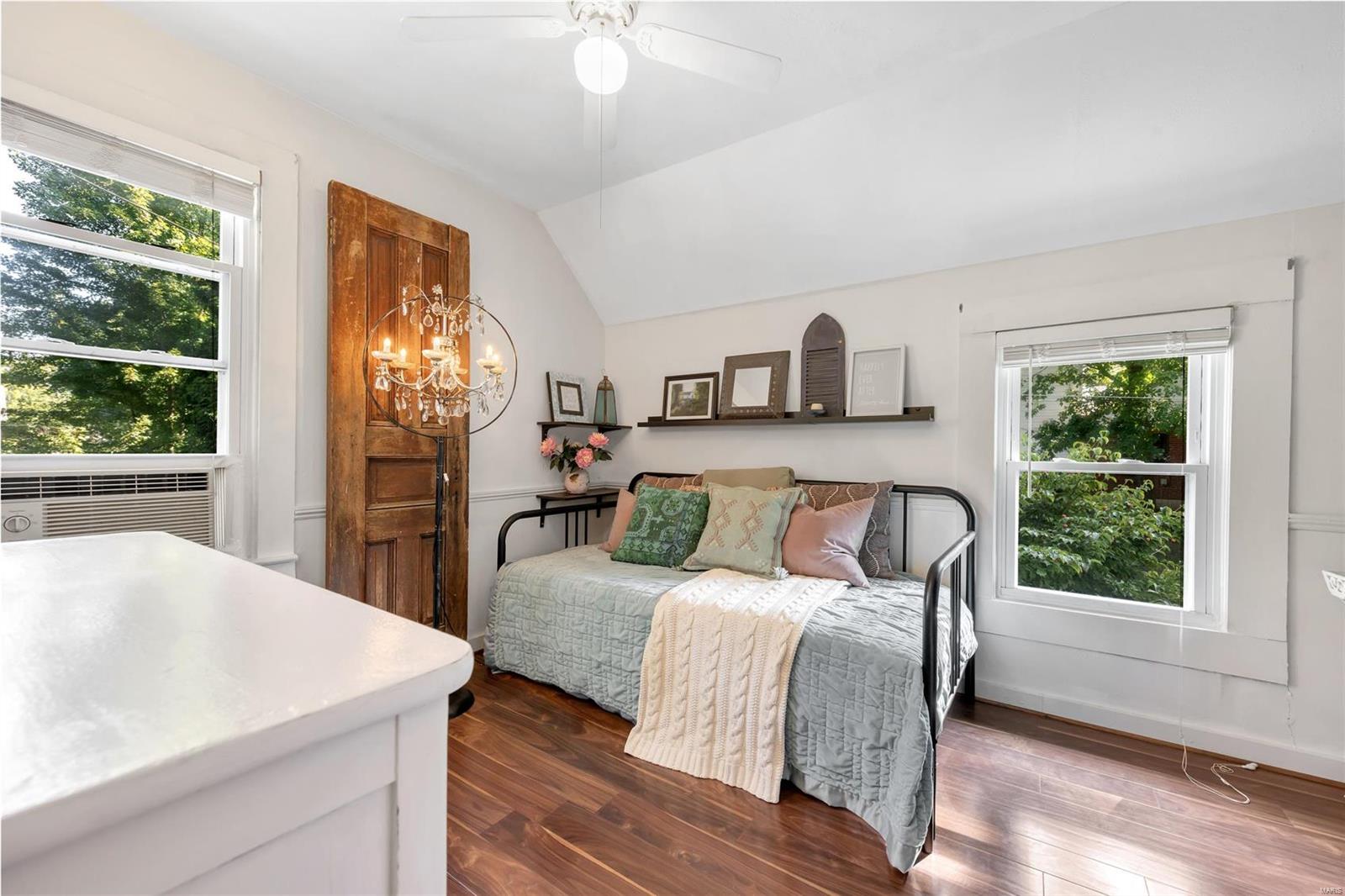 129 Darst Road St. Louis, MO 63135 - Photo 12 of 21